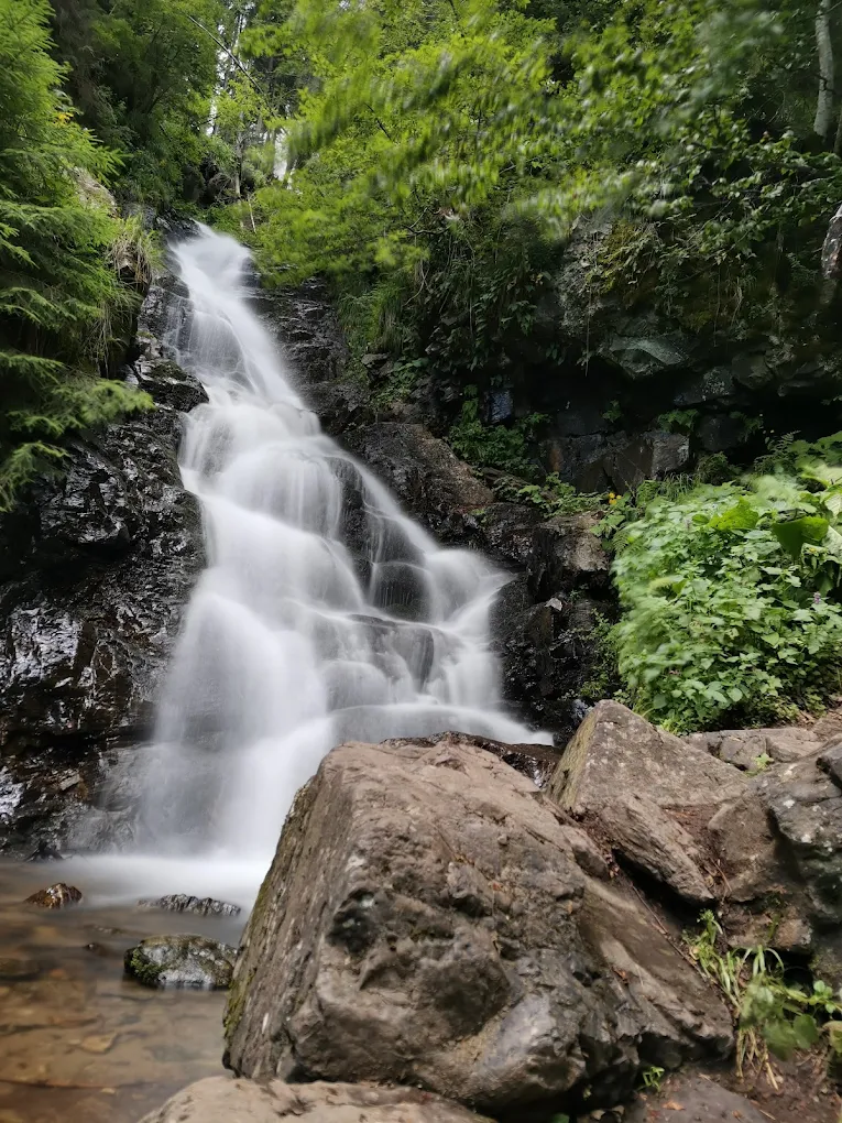 Cascada Pătrahăitești